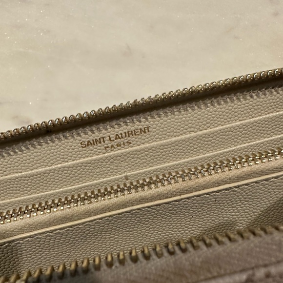 YSL Wallet - Picture 2 of 3